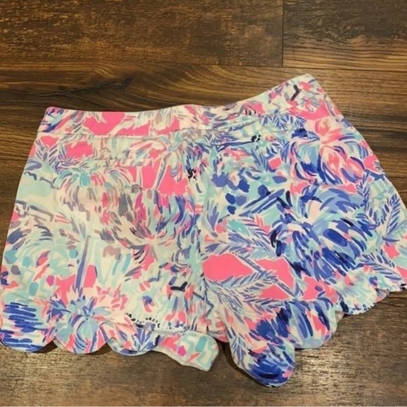 Lilly Pulitzer Buttercup Shorts Size 6 - Picture 5 of 5